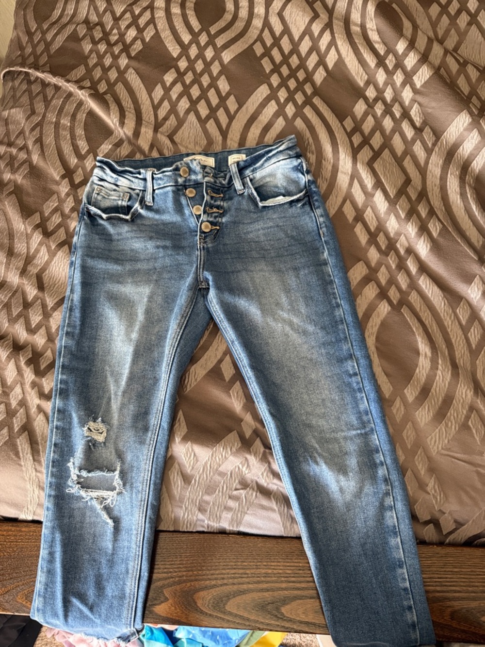 Women’s Blue Distressed Button-Fly Ankle Skinny Capri Jeans
